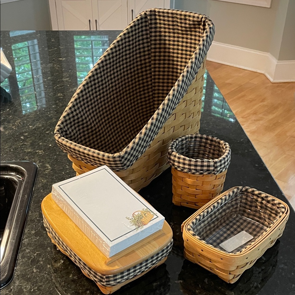 Longaberger Black and Tan Basket Set